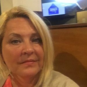 Meet your Posher, Kelli